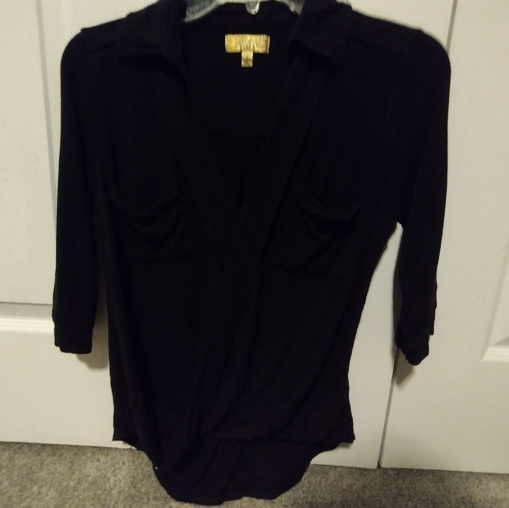 Black V-Neck With Pockets
